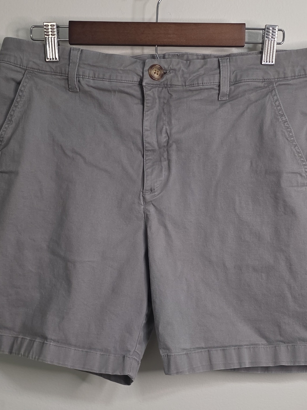 Chubbies Men's Gray Chino Shorts Sz 36 Inseam 7"